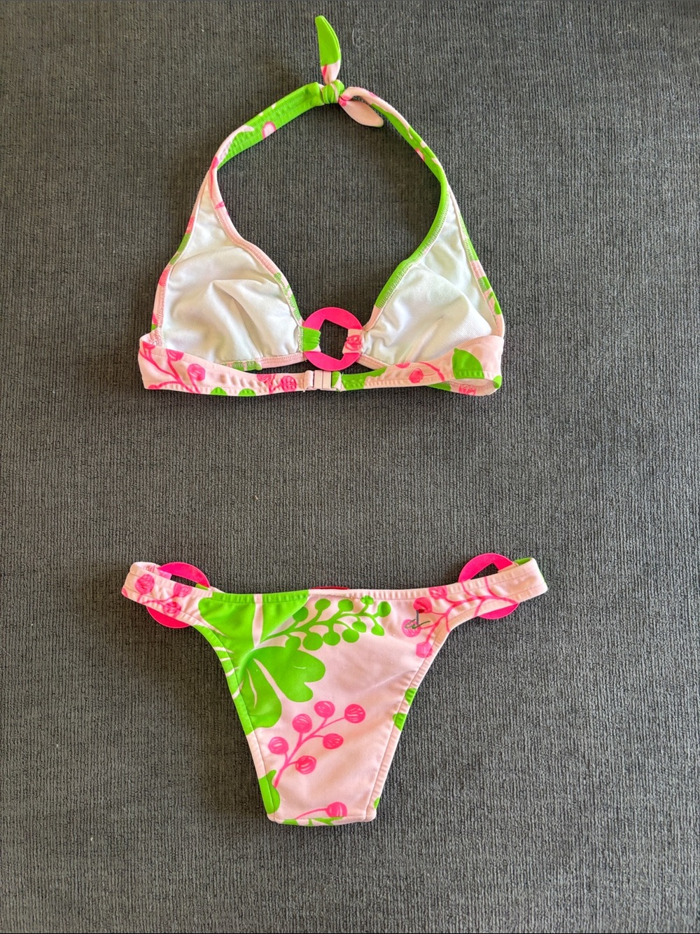 NWT RARE Salinas green and pink mini flower set with plastic buckles. Size small - Picture 2 of 3